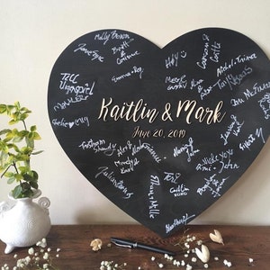 Wood heart wedding guest book alternative with personalized names in 3D for wedding sign in or home keepsake, family name sign