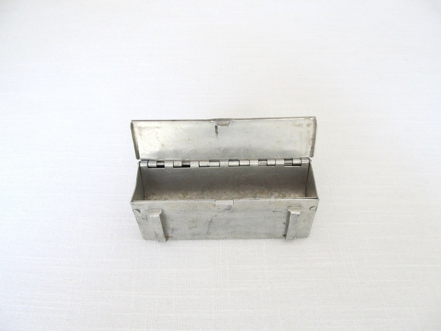 Vintage Bait Box Aluminum Beltline Bait Box Fredd Mfg Co Etsy