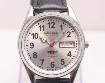 Vintage Citizen Automatic Movement No 8200 Japan Made Day Date Men's Wristwatch.