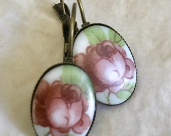 Vintage Style Dusty Rose Antique Brass Drop Dangle Earrings