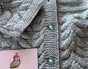 Cárdigan de bebé tejido a mano – Suéter de bebé color menta pastel – Chaqueta de bebé de punto color coral – Regalo para recién nacidos – 0-3 meses
