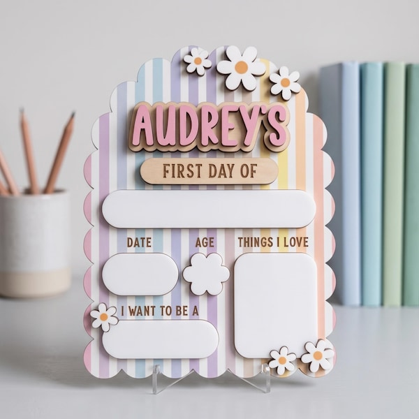 Stripe Scallop First Day Of School Board, Personalized Daisy Back To School Sign, Custom Wooden Girls Photo Prop, PreSchool 1st Grade Sign