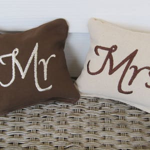 Personalized Wedding Cornhole Game Bags Mr & Mrs Bags Set of 8 Shown in Brown and Ivory Great Gift image 1