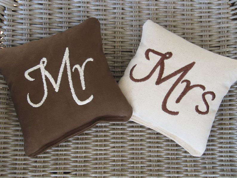 Personalized Wedding Cornhole Game Bags Mr & Mrs Bags Set of 8 Shown in Brown and Ivory Great Gift image 2