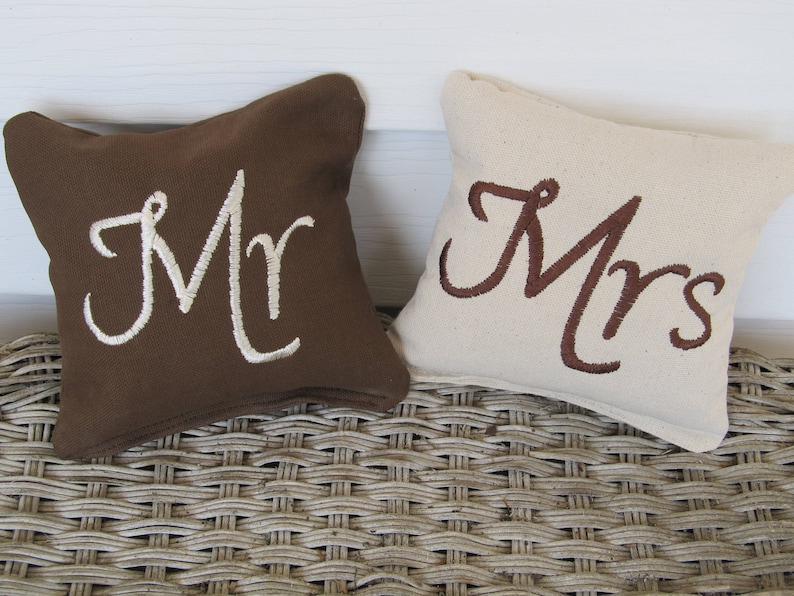 Personalized Wedding Cornhole Game Bags Mr & Mrs Bags Set of 8 Shown in Brown and Ivory Great Gift image 1