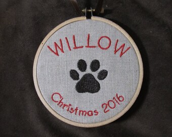 Personalized Dog or Cat Christmas Ornament - Rustic Pet Ornament - Embroidery hoop ornament - Makes a great gift