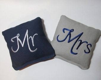 Wedding Mr and Mrs Cornhole Game Bags - Mr & Mrs - Set of 8 Shown in Navy Blue and Grey