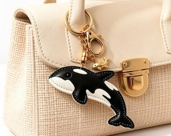 Handgemaakte leren sleutelhanger in de vorm van een orka, schattige tashanger in de vorm van een zeedier, cadeau voor oceaanliefhebbers, accessoire voor walvisliefhebbers