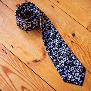 Gifts For Gamers, Father&#39;s Day Gift: Video Game Controller Pattern, Necktie For Work, Gift For Dad, Gaming Gifts, Funny Neckties, Gamer Tie