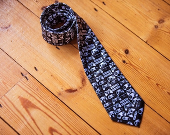 Game Controller Novelty Necktie - Neck Tie Nintendo Wii Sony