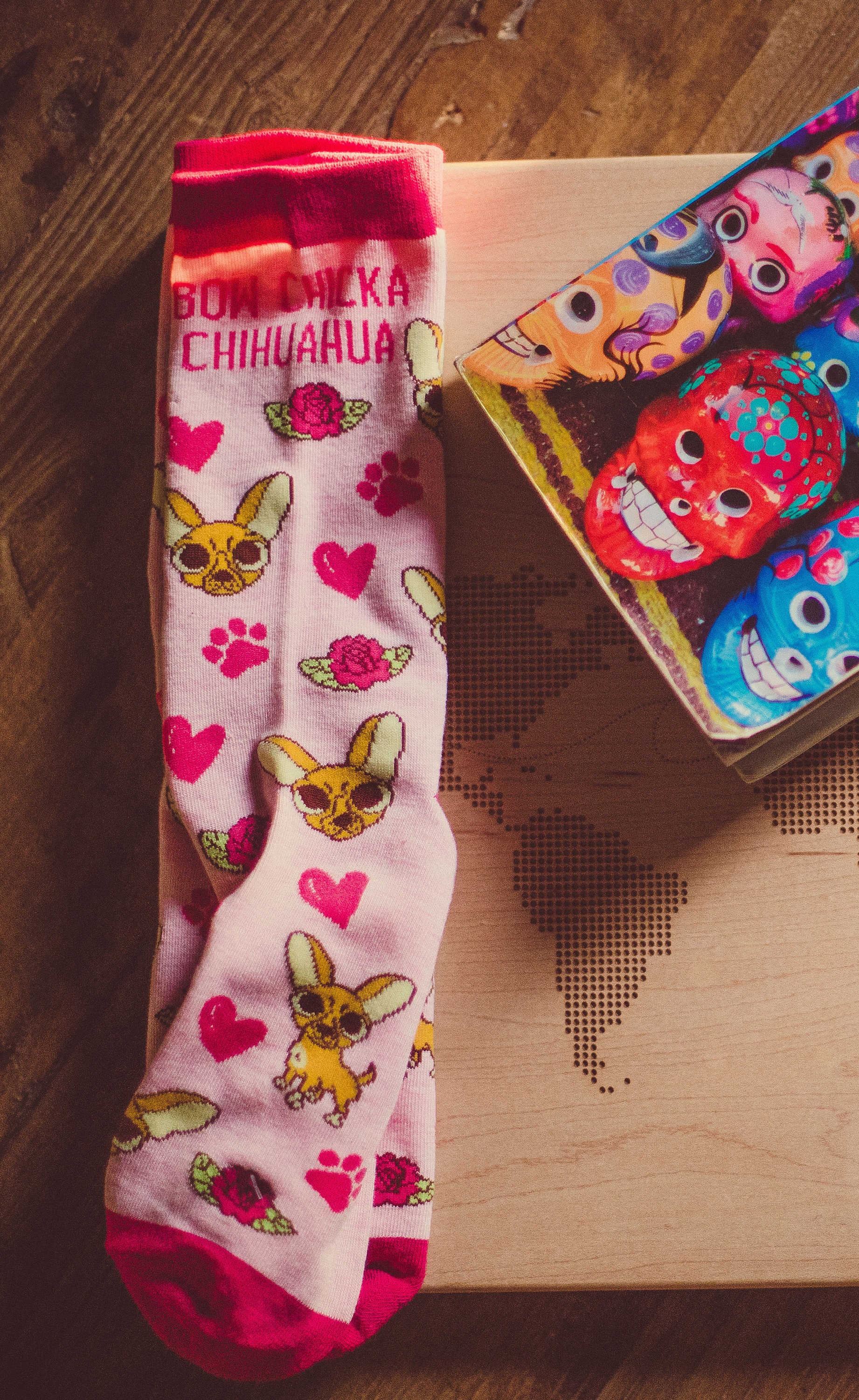 Hallmark E&S Pets Chihuahua Novelty Crew Socks Clearance Home & Garden - Foto 9