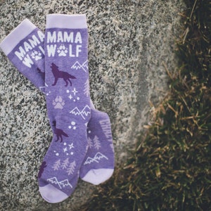 Womens Mama Wolf Socks, Cool Womens Socks, Funny Socks Women, Crazy Camping Socks Mom, Cute Socks For Mom, Wolf Socks, Mother&#39;s Day Gift