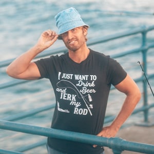 Funny Fishing Shirt, Rude fishing Tee, Drink Beer Jerk My Rod, Mens Fishing Tshirt, Fisherman Gifts, Present for fisherman