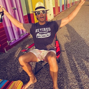 Grappig T-shirt voor gepensioneerde opa's: 'Niet meer mijn probleem' afbeelding 1