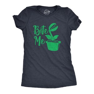 Bite Me Venus Flytrap T-Shirt for Women, Funny Plant Lover Shirt, Gardening Gift