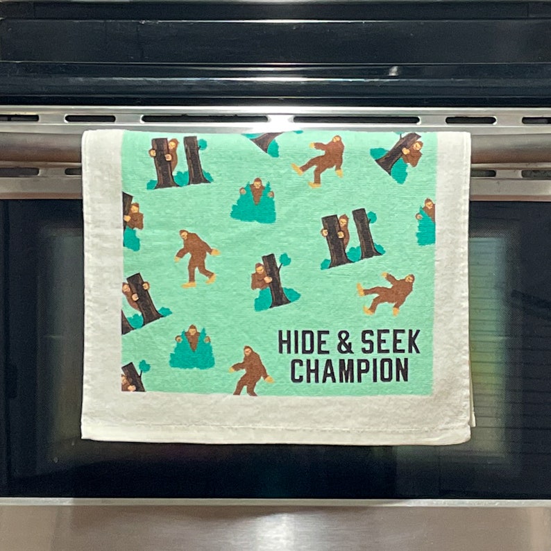 Crazy Dog T-Shirts Bigfoot Hide And Seek Tea Towel - Thumbnail 4
