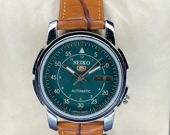Seiko Dolce 9521-5060 Two-toned Tank / Rectangle Watch - Etsy