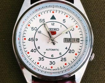 Refurbished vintage seiko White men's wrist watch36mm stainless Steel band colour brown