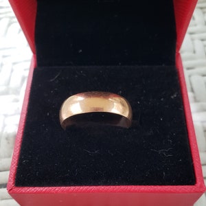 Wedding Band 14 kt Gold Mens Womens Size 11 1/2 Dome Band