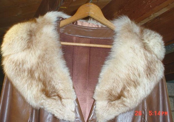 Leather Coat Opossum Collar Vintage Gem Great Chr… - image 3