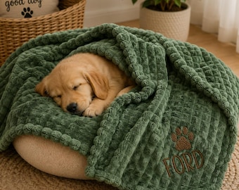 Personalized Dog Blanket, Custom Pet Blanket, Embroidered Puppy Blanket, Soft Plush Dog Throw, Cat Blanket, Pet Gift, Cozy Dog Bed Blanket