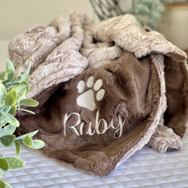 Heather Quartz Personalized Paw Print Blanket, Paw Print Dog Blanket, Puppy Blanket, Personalized Dog Blanket, Extra fluffy dog blanket