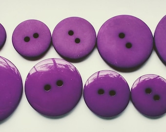 NEW LOT OF 100 PURPLE COLOR 2 HOLE 9/16 INCH BUTTONS 