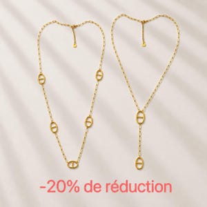 Peut inclure: Deux colliers dorés composés de maillons de chaîne ovales allongés et de breloques ovales intercalées avec une barre horizontale. Chaque collier comporte une petite étiquette circulaire près du fermoir. Le texte -20% de réduction est visible.