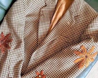 Blazer brodé en laine pied-de-poule | Veste tendance recyclée, détails floraux