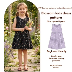 Peut inclure: Un patron de couture PDF pour une robe enfant Blossom, tailles 1 à 15 ans. L'image présente une robe sans manches à jupe étagée avec un imprimé floral, accompagnée de texte détaillant des instructions de couture illustrées aux formats A4, A0 et US.