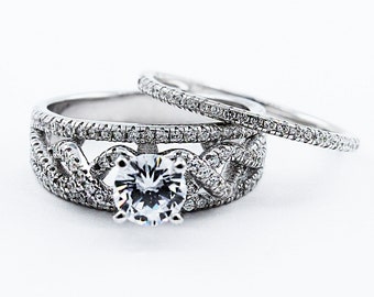 Round Brilliant Cut Diamond Bridal Set in 18k White Gold