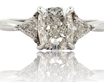 Cushion Cut Diamond Bridal Set in 18K White Gold