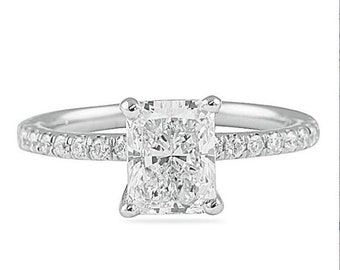 Radiant Cut Engagement Ring in 18k White Gold