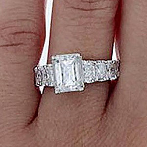 Emerald Cut Diamond Engagement Ring in 18k White Gold