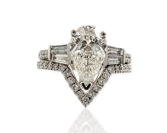 Pear Cut Diamond Bridal Set