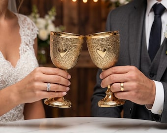 Gepersonaliseerde koperen beker, op maat gegraveerde kelk, middeleeuwse wijnbeker, gotische beker, huwelijkscadeau, renaissance drinkgerei, koperen wijnbeker