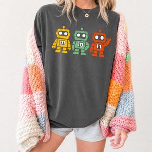 Robot Binary PNG, Funny Coding Geek Humor, Retro Robotics Style, Tech Nerd Design, STEM Gift Use (Digital Download)