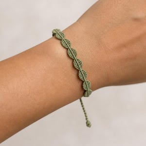 Patrón de pulsera de hojas de micromacramé / Tutorial de pulsera de hojas de ganchillo / Pulsera de hilo trenzado DIY (Descarga en PDF)