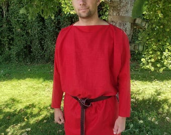 Late Roman military tunic in red linen – handmade – historical reenactment – Antiquity – Historical costume – Officina Lunaris