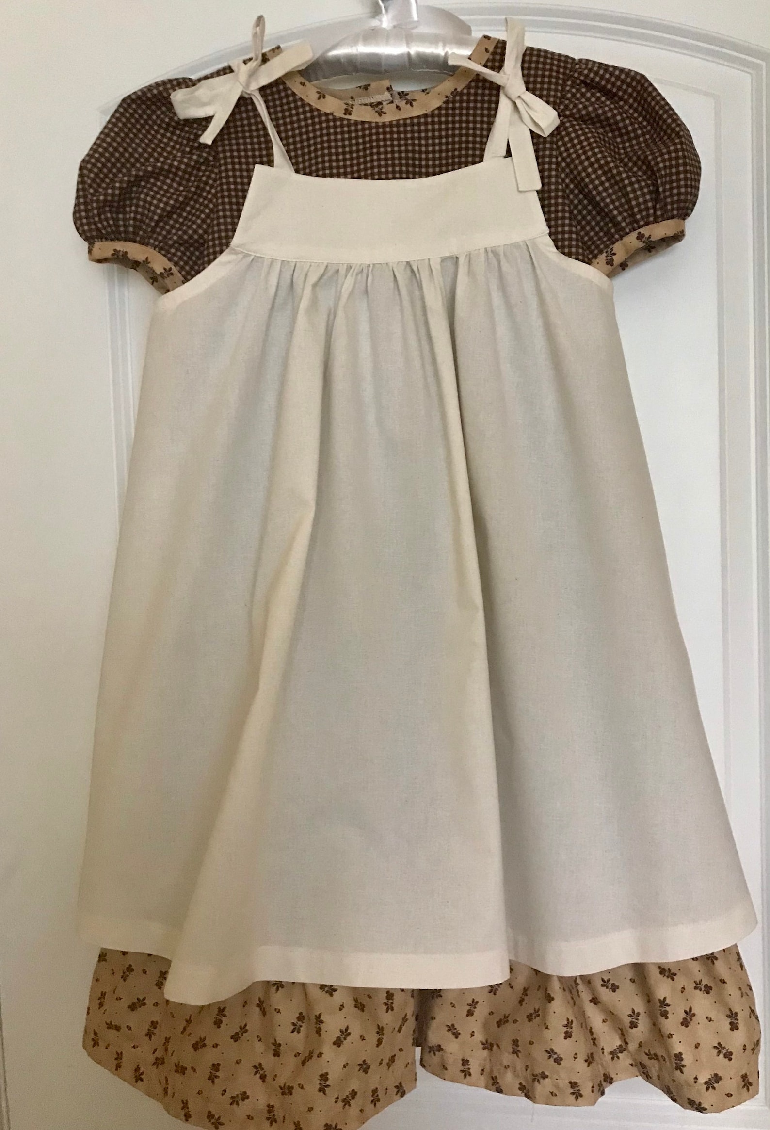 Orphan Annie Puff Sleeve Shift Dress