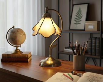 Vintage Lotus Glass Table Lamp, Retro Brass Bedside Light, Elegant Home Decor for Romantic Ambiance