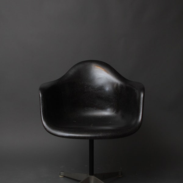 Vintage Herman Miller Eames Black Fiberglass Swivel Shell Chair - Mid Century Modern.