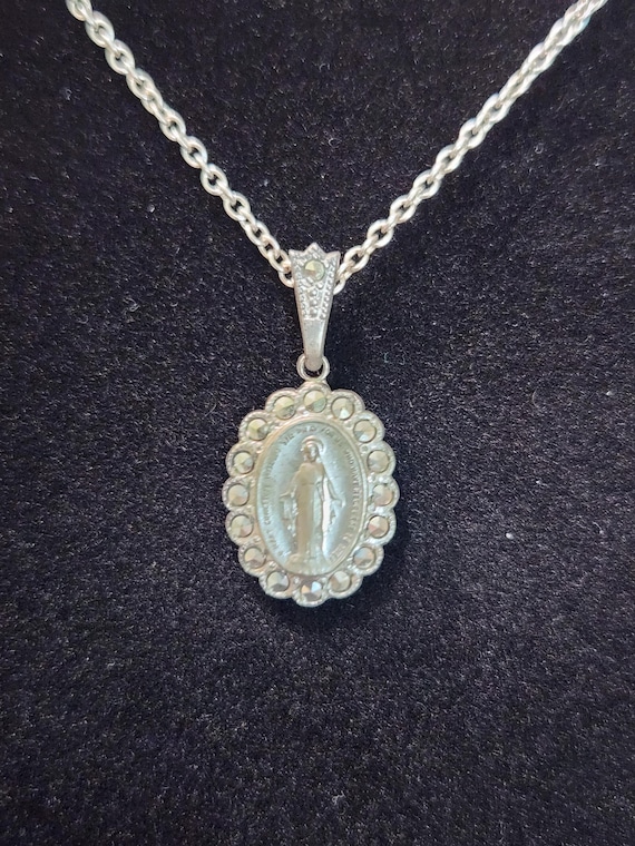 Ann Gale Sterling Silver Miraculous Medal, Estate Jewelry