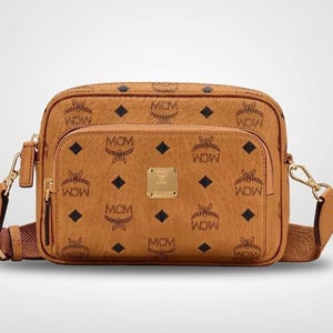 MCM kleine Aren crossbodytas – cognackleurige Visetos leren minischoudertas | Luxe designer portemonnee