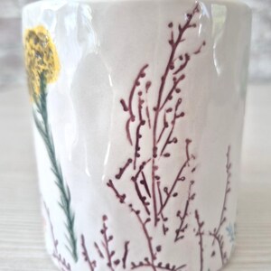 Anthropologie Dagny Hand Painted INITIAL C Monogram Stoneware Mug Botanical afbeelding 4