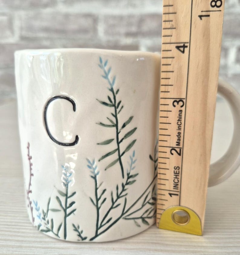 Anthropologie Dagny Hand Painted INITIAL C Monogram Stoneware Mug Botanical afbeelding 11
