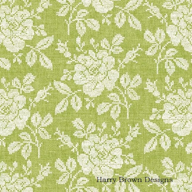 2 Paper Napkins Serviettes Green Pattern High Quality 3 PLY for Decoupage Parties Weddings