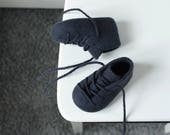 Black Baby Shoes from Merino Wool - Monochrome Baby Booties - Handmade Shoes from Black Felt