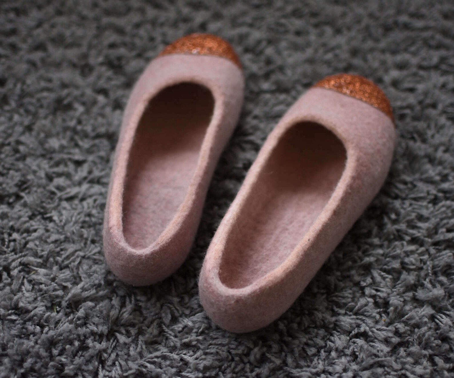 felted slippers with copper glitter wool home shoes dusty pink ballet flats with metallic copper glitter front housewarming gift felted slippers with copper glitter wool home shoes dusty pink ballet flats with metallic copper glitter front housewarming gift