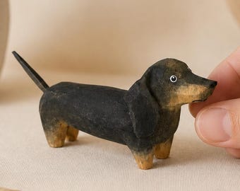 Statuetta di bassotto in legno fatta a mano, scultura di cane lungo in stile cartone animato, decorazione da scrivania, regalo per amanti dei cani
